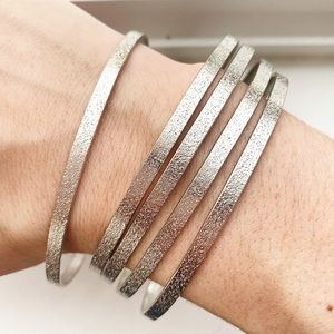 Vintage silver textured shimmer bangle bracelets
